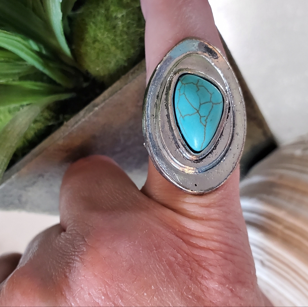 Oval Silver Tone Stretch Band Ring with Large Turquoise Stone 💥3 for $24💥 - Picture 11 of 16